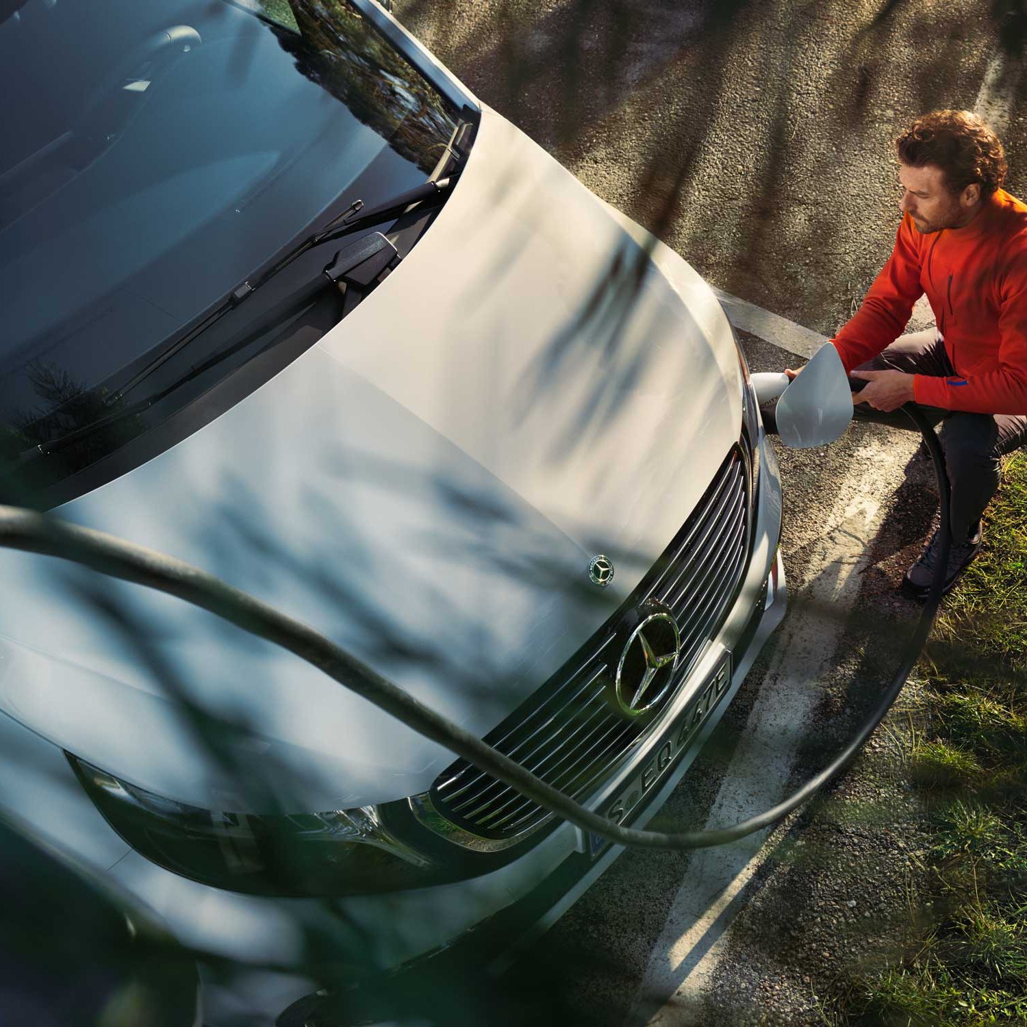 V-Klasse wird mit dem Flexibles Ladesystem aufgeladen